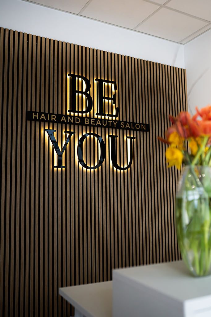 აბრა კონტრაჟული ნათებით